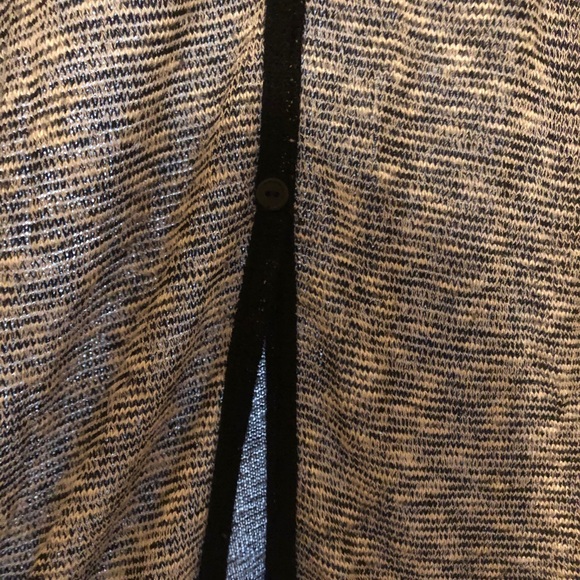 Sweater - Picture 4 of 4